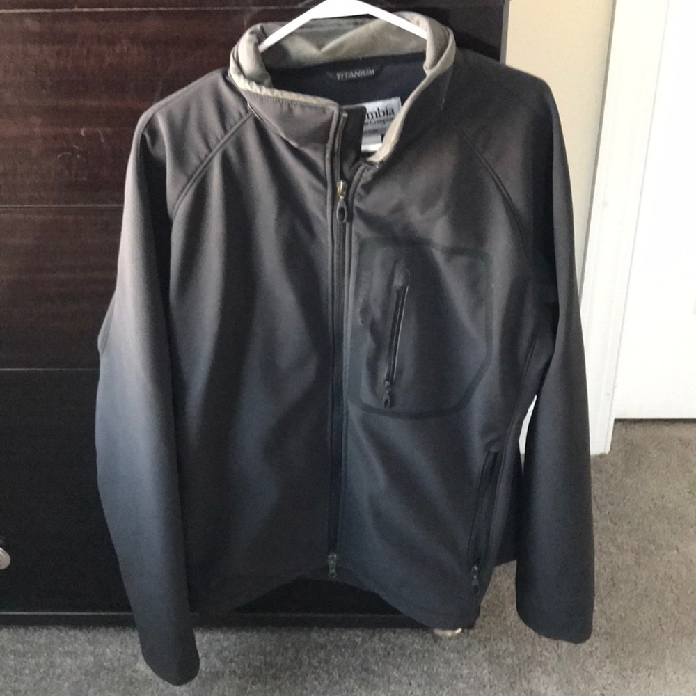 XL Columbia Titanium Sportswear Jacket